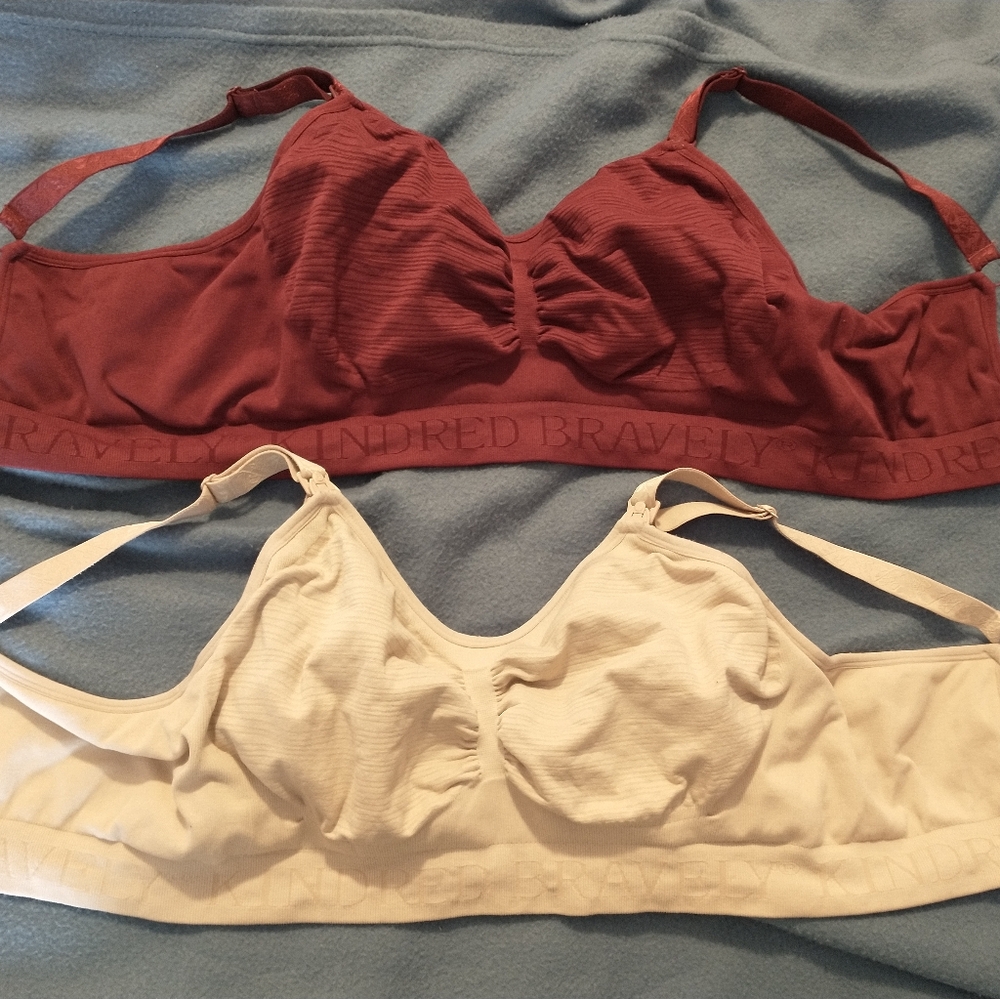 Kindred Bravely Hands Free Pumping & Nursing Bra Medium Busty Bundle